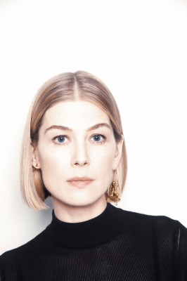 Rosamund Pike