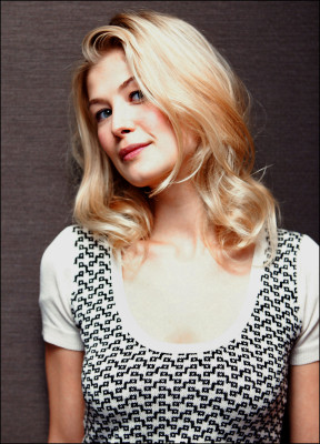 Rosamund Pike pic #197935