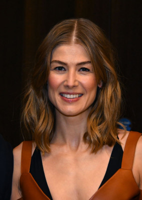 Rosamund Pike – “A Private War” Screening in London
