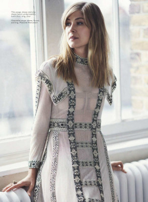 Rosamund Pike – Marie Claire UK January 2019