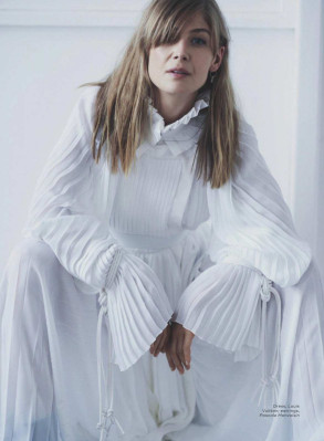 Rosamund Pike – Marie Claire UK January 2019