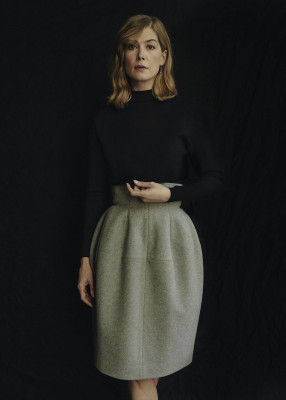 Rosamund Pike – Photoshoot for WWD Magazine November 2018