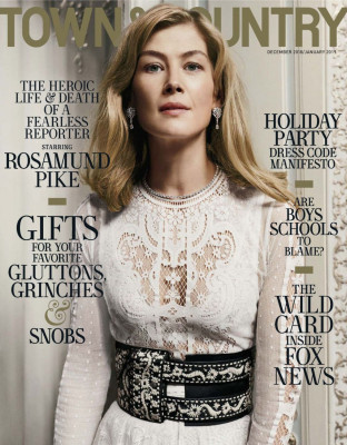 Rosamund Pike – Town &amp; Country Magazine USA 2018 December / 2019 January