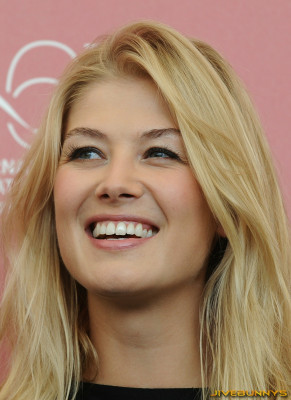 Rosamund Pike pic #916127