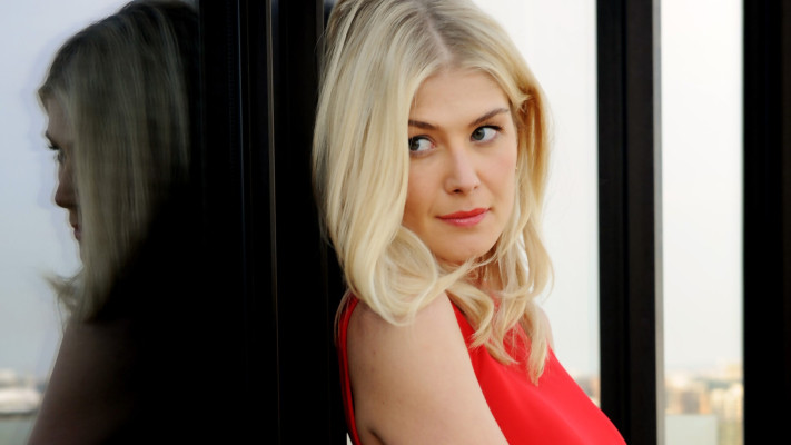 Rosamund Pike pic #683918