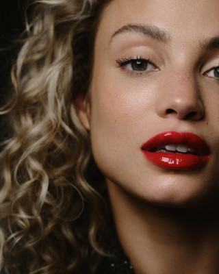 Rose Bertram ~ Numéro Netherlands Nov 2023 by Morgane Lay &amp;amp; Jonny Cochrane