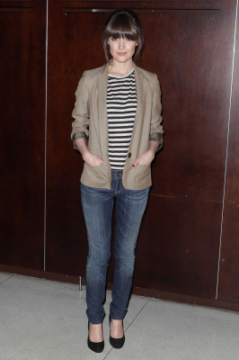 photo 8 in Rose Byrne gallery [id487446] 2012-03-30 00:00:00