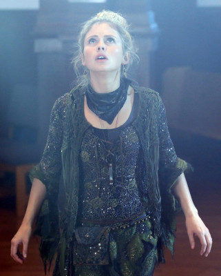 Rose McIver pic #894588