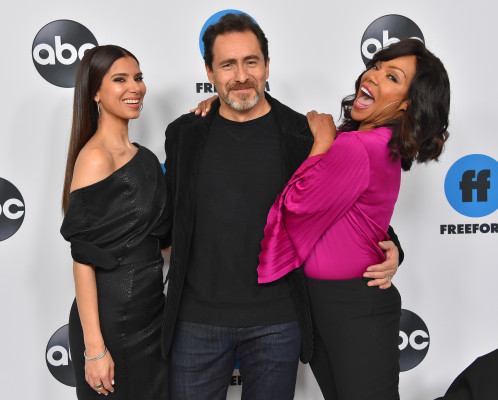 Roselyn Sanchez - Disney ABC Television Winter Press Tour (Arrival) | 05.02.2019