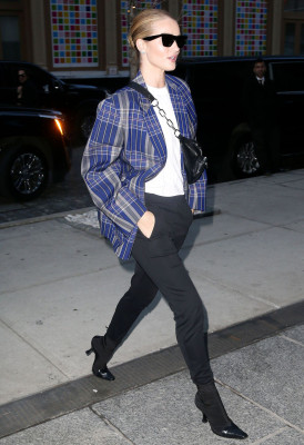 ROSIE HUNTINGTON-WHITELEY Out and About in New York 