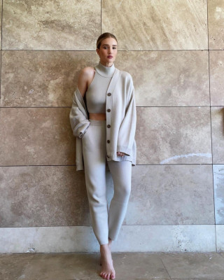 Rosie Huntington-Whitely pic #1294189