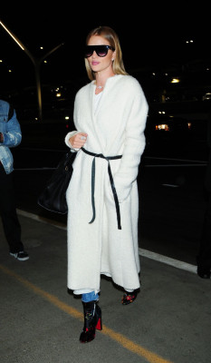 Rosie Huntington-Whiteley - Out and About in Los Angeles