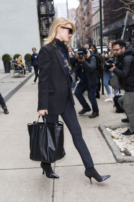 Rosie Huntington-Whiteley Style – Out in NYC 