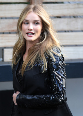 photo 25 in Rosie Huntington-Whitely gallery [id584058] 2012-11-20 00:00:00