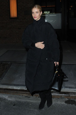 Rosie Huntington-Whiteley – Leaving the Greenwich Hotel in NY 