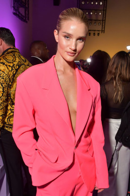 ROSIE HUNTINGTON-WHITELEY at Versace Fashion Show at MFW in Milan 