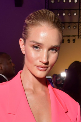ROSIE HUNTINGTON-WHITELEY at Versace Fashion Show at MFW in Milan 