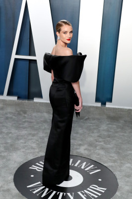 Rosie Huntington-Whiteley - Vanity Fair Oscar Party, Los Angeles | Feb  9, 2020