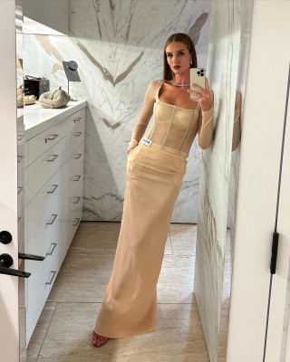Rosie Huntington-Whitely