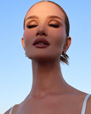 Rosie Huntington-Whitely