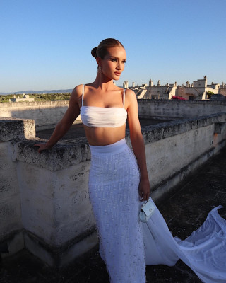 Rosie Huntington-Whitely