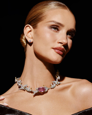 Rosie Huntington-Whitely for TIFFANY &amp;amp; CO. 2023 HOLIDAY CAMPAIGN