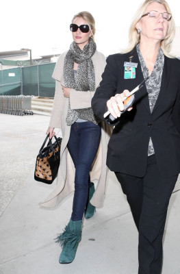 photo 17 in Rosie Huntington-Whitely gallery [id609272] 2013-02-27 00:00:00