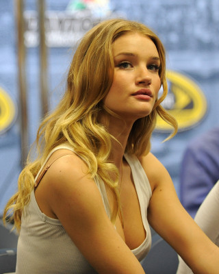 Rosie Huntington-Whitely pic #363463
