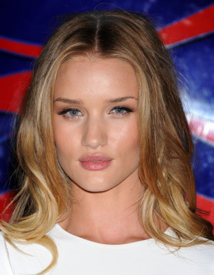 Rosie Huntington-Whitely pic #393933