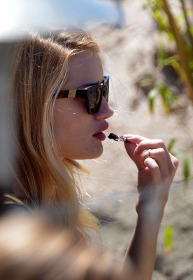 Rosie Huntington-Whitely pic #638381