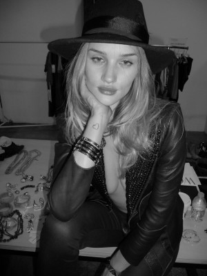 Rosie Huntington-Whitely pic #402921