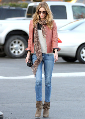 photo 18 in Rosie Huntington-Whitely gallery [id602402] 2013-02-03 00:00:00