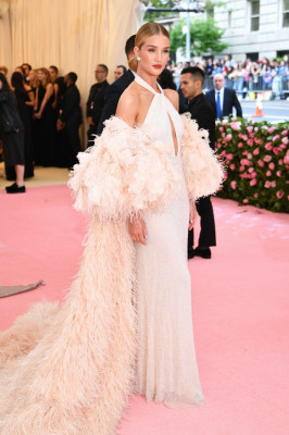Rosie Huntington Whiteley - Met Gala 2019 