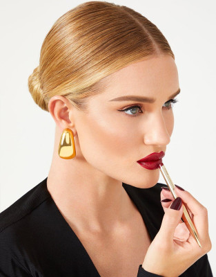 Rosie Huntington-Whiteley for Hourglass // 2020
