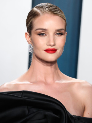 Rosie Huntington-Whiteley - Vanity Fair Oscar Party, Los Angeles | Feb  9, 2020