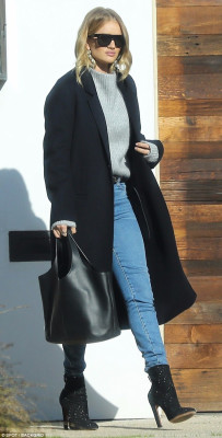 Rosie Huntington-Whitely pic #1012389