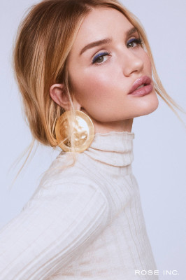 Rosie Huntington Whiteley - Rose Inc