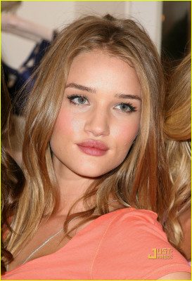 Rosie Huntington-Whitely pic #264273
