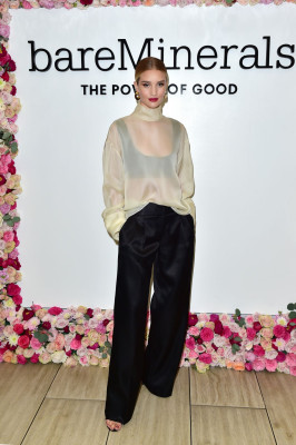 Rosie Huntington-Whiteley – bareMinerals #GoodThatLasts Event 01/16/2019