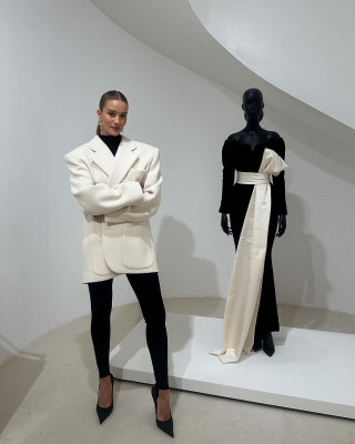 Rosie Huntington-Whiteley – Misc Style Look