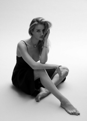 ROSIE HUNTINGTON-WHITELEY in Harper’s Bazaar Magazine, Australia March 2020