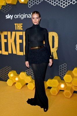 Rosie Huntington-Whiteley – “The Beekeeper” Premiere in London