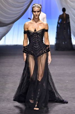 Rosie Huntington-Whiteley – at Jean Paul Gaultier Spring 2025 Couture Show