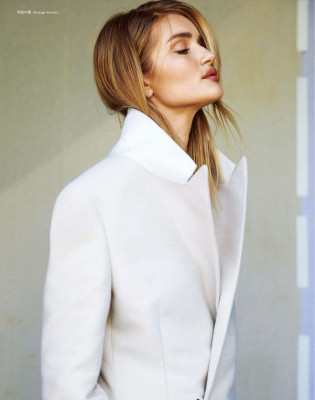 ROSIE HUNTINGTON-WHITELEY in Harper’s Bazaar Magazine, Taiwan August 2019
