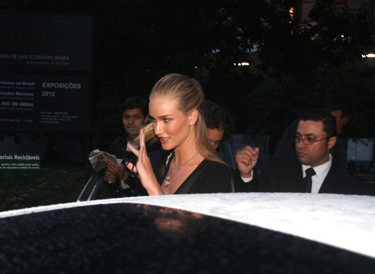 photo 5 in Rosie Huntington-Whitely gallery [id524578] 2012-06-19 00:00:00