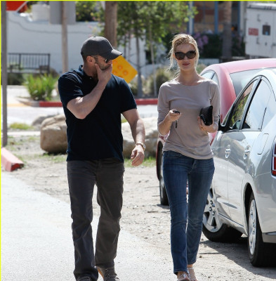 Rosie Huntington-Whitely pic #373445