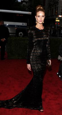 photo 5 in Rosie Huntington-Whitely gallery [id510112] 2012-05-13 00:00:00