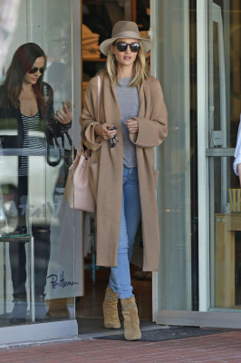 Rosie Huntington-Whitely pic #874680