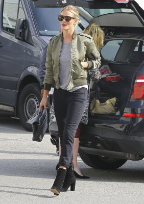 Rosie Huntington-Whitely pic #861111
