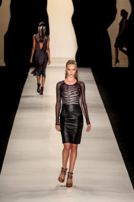 photo 14 in Rosie Huntington-Whitely gallery [id522865] 2012-06-13 00:00:00
